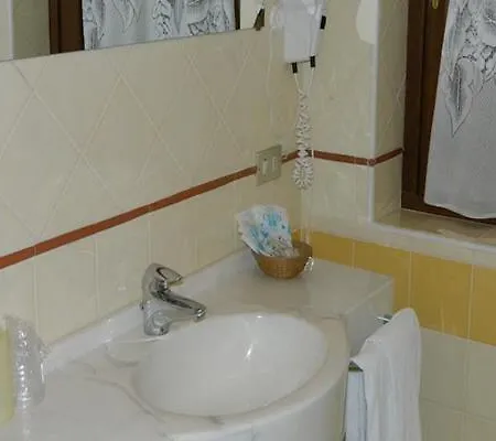 国民酒店 博尔米奥